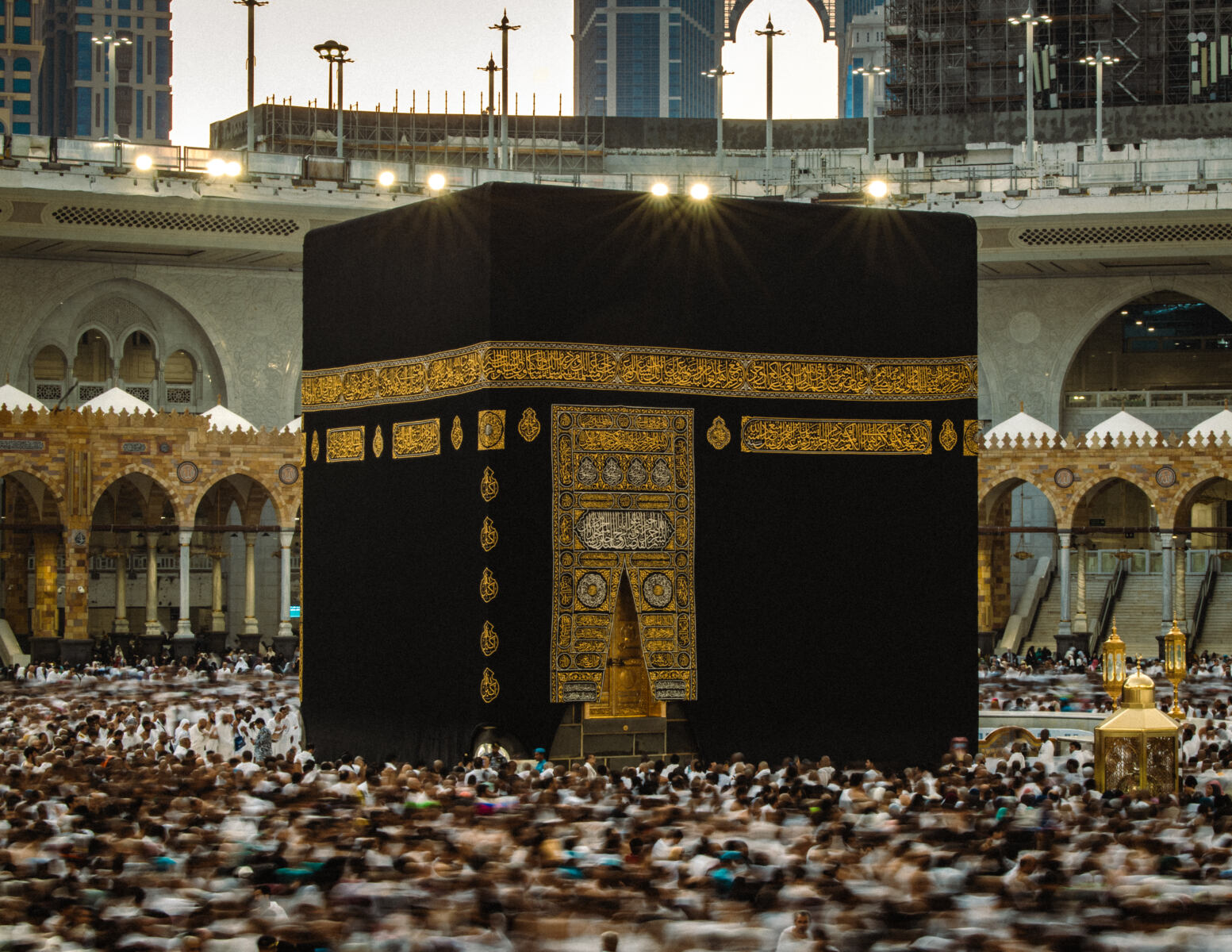 10 Days Premium Umrah